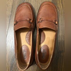 Born Womans Tan Leather Slip-On Loafers